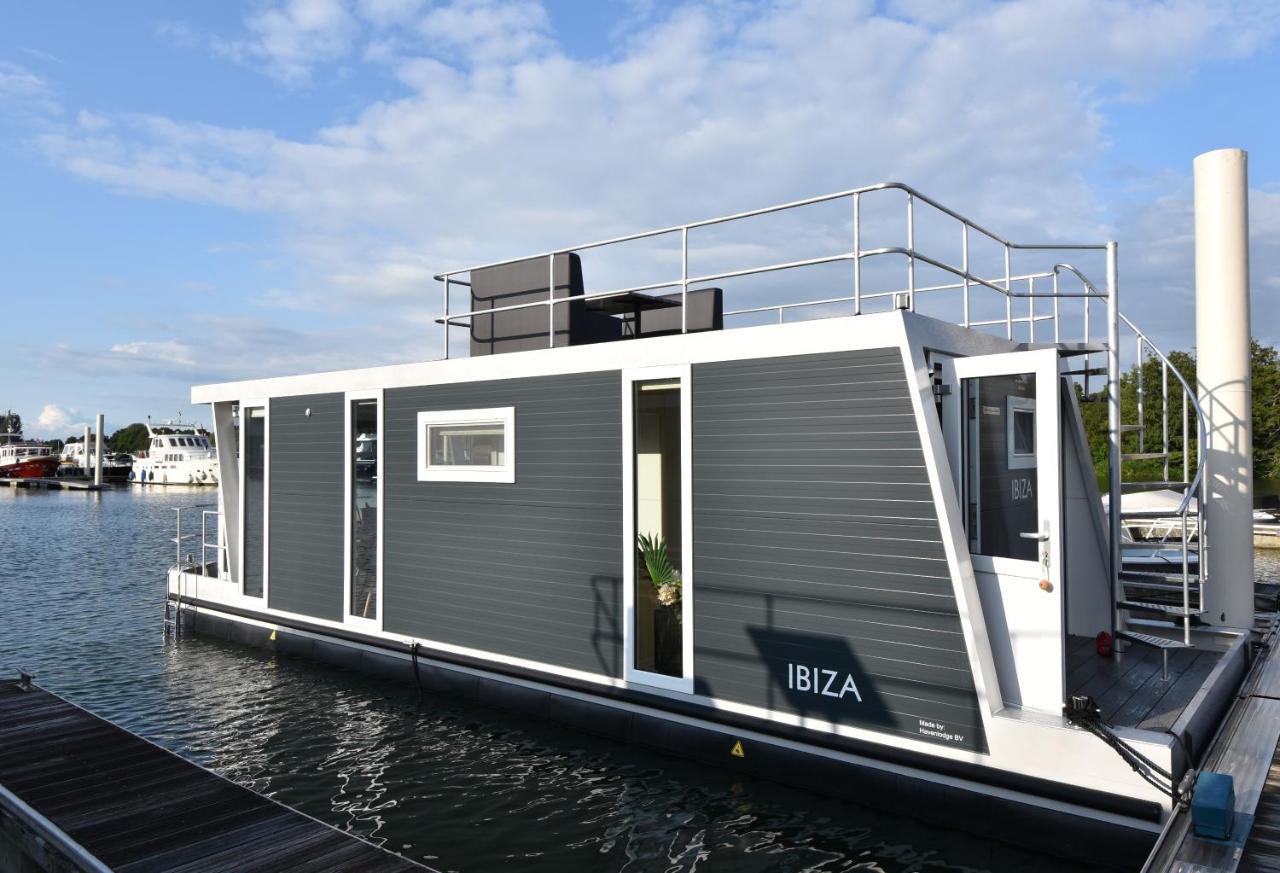 Villa Tiny Floating House Ibiza Maastricht Exterior foto