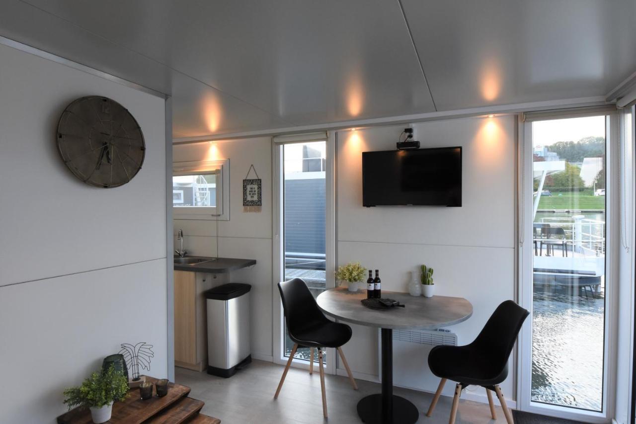 Villa Tiny Floating House Ibiza Maastricht Exterior foto
