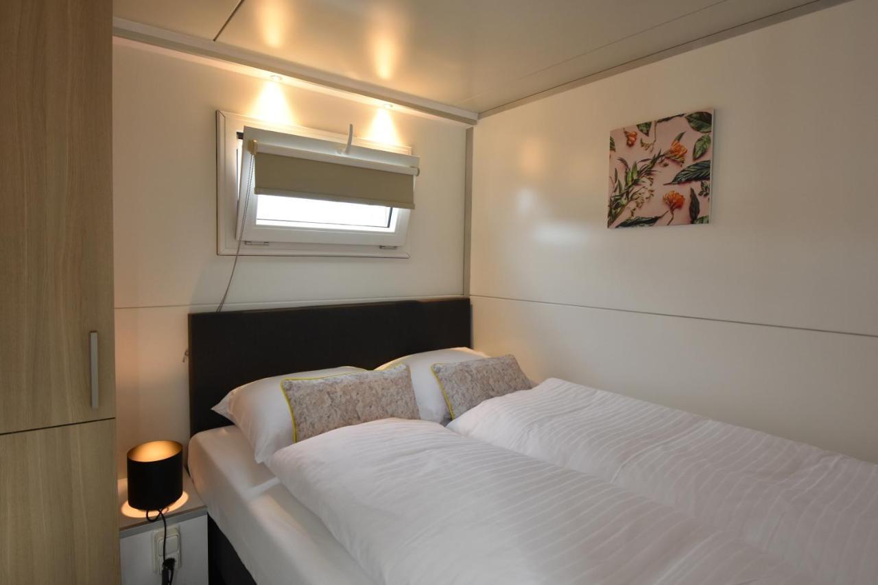 Villa Tiny Floating House Ibiza Maastricht Exterior foto